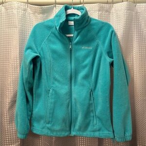 Women’s zip up Columbia fleece size small